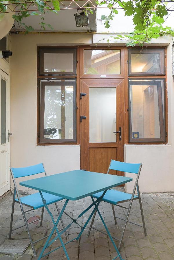 Center Walking Apartment And Room Bukarest Exterior foto