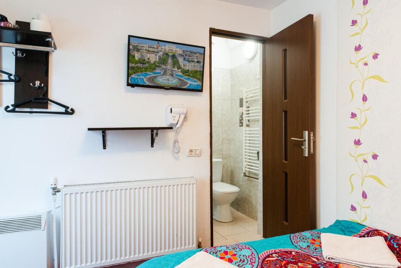 Center Walking Apartment And Room Bukarest Exterior foto